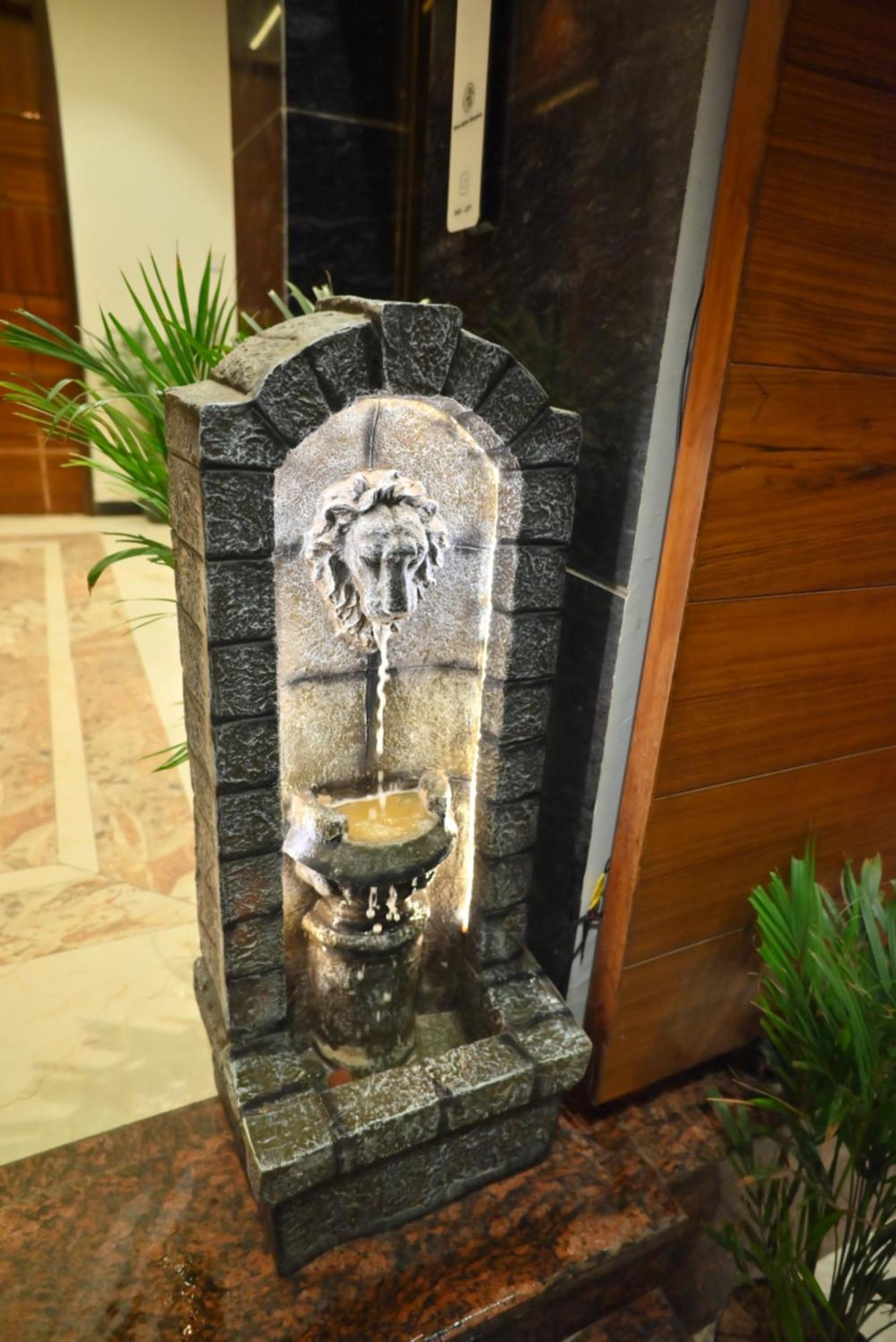 Hotel Lake View Chandigarh Bagian luar foto